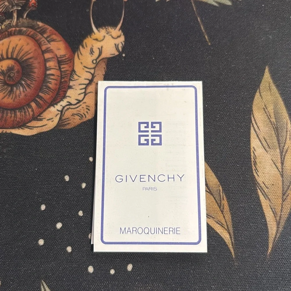 Givenchy - Picture 6 of 7